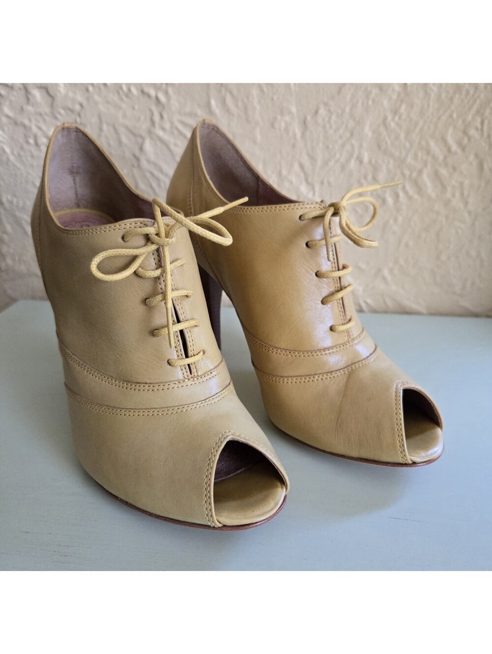 Italian Corso Como Shoes Camel/Tan Leather‎ Woman's Size 6.5, 4" Heel B#25